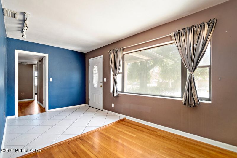 7381 Mayapple Rd, Jacksonville, FL 32211