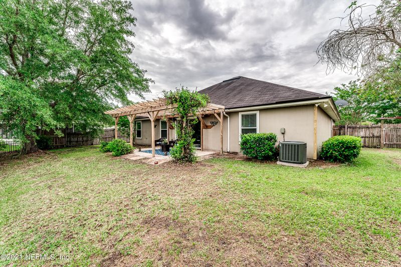 7399 Hawks Cliff Dr, Jacksonville, FL 32222