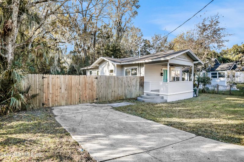 74 E 32nd St, Jacksonville, FL 32206