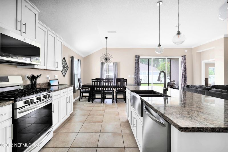 74 Grampian Highlands Dr, St Johns, FL 32259