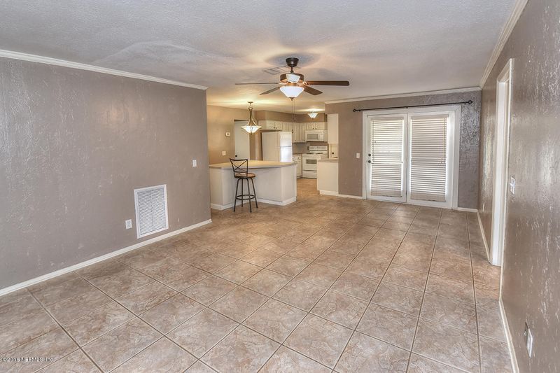 7406 Maple Tree Dr, Jacksonville, FL 32277