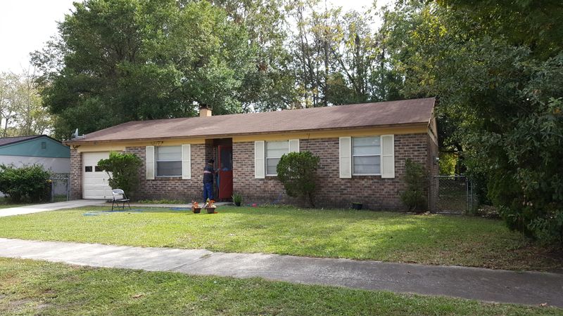 7420 Sharbeth Dr S, Jacksonville, FL 32210