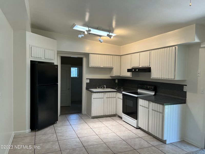 7423 Arble Dr, Jacksonville, FL 32211