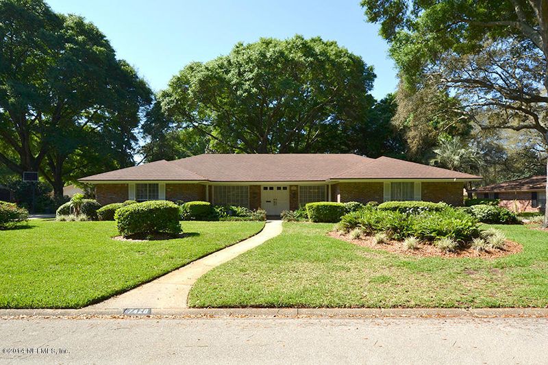 7428 Buckskin Trl N, Jacksonville, FL 32277