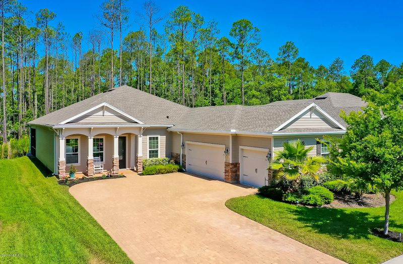 743 Aspen Leaf Dr, Jacksonville, FL 32081