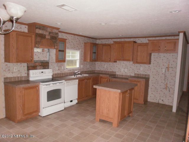 7433 Ricker Rd, Jacksonville, FL 32244