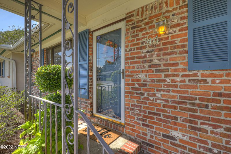 744 Acapulco Rd, Jacksonville, FL 32216