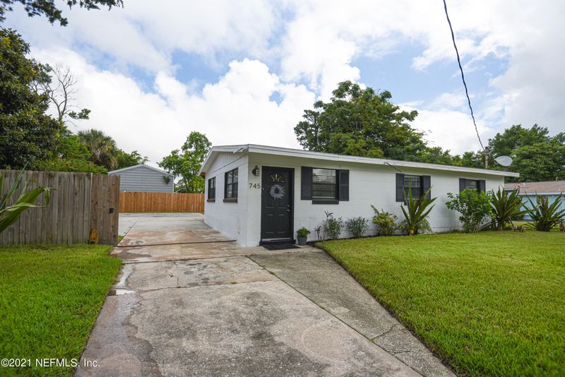 745 Plaza, Atlantic Beach, FL 32233