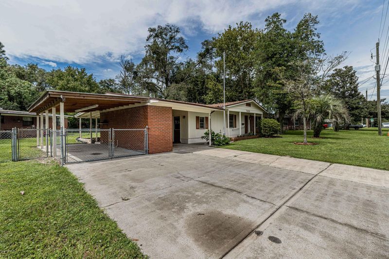 7450 Midway Rd, Jacksonville, FL 32244