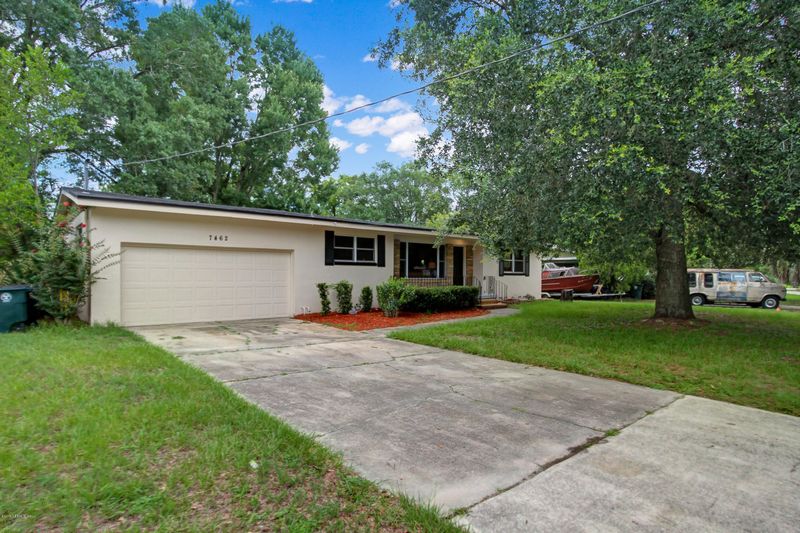 7462 Spinola Rd, Jacksonville, FL 32217