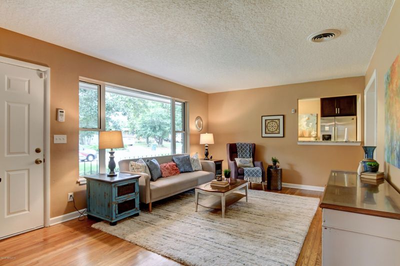 7462 Spinola Rd, Jacksonville, FL 32217