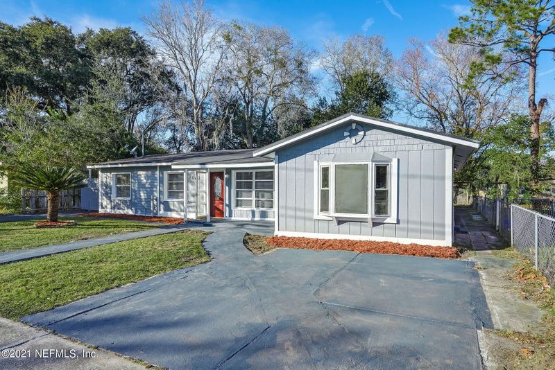7463 Centauri Rd, Jacksonville, FL 32210