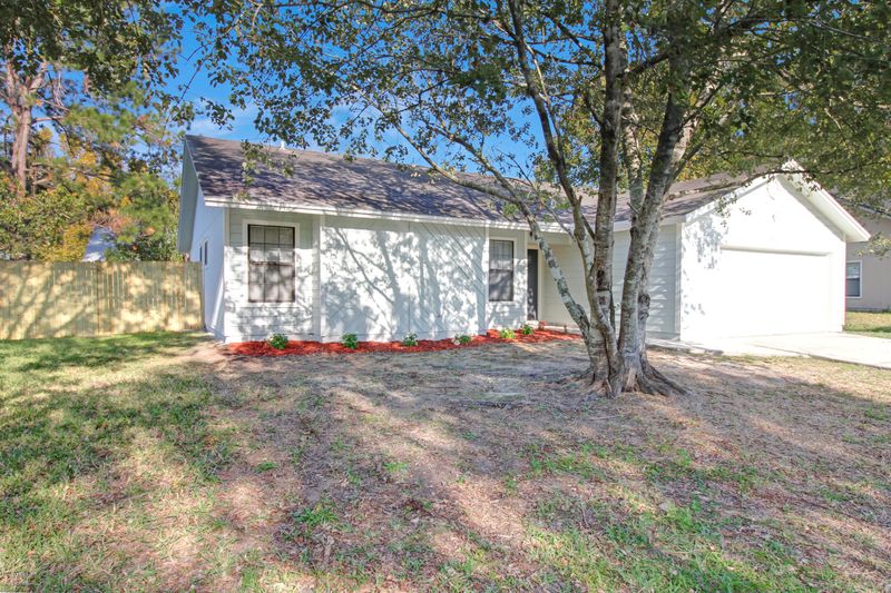 7463 Sweet Rose Ln, Jacksonville, FL 32244