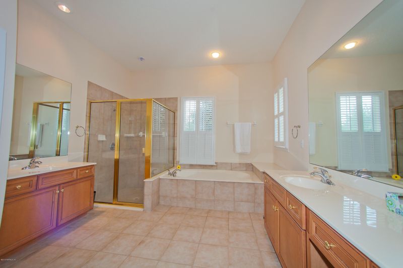 748 Eagle Point Dr, St Augustine, FL 32092