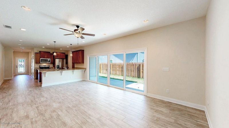 748 Floyd St, Fleming Island, FL 32003