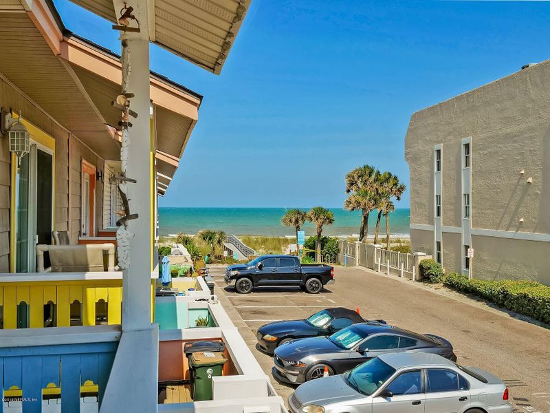 75 10th St, Atlantic Beach, FL 32233
