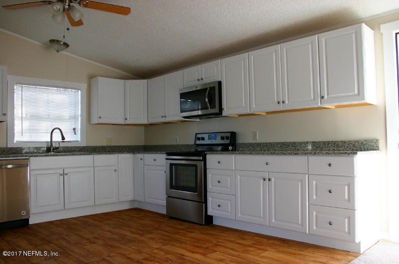 75094 Johnson Lake Rd, Yulee, FL 32097