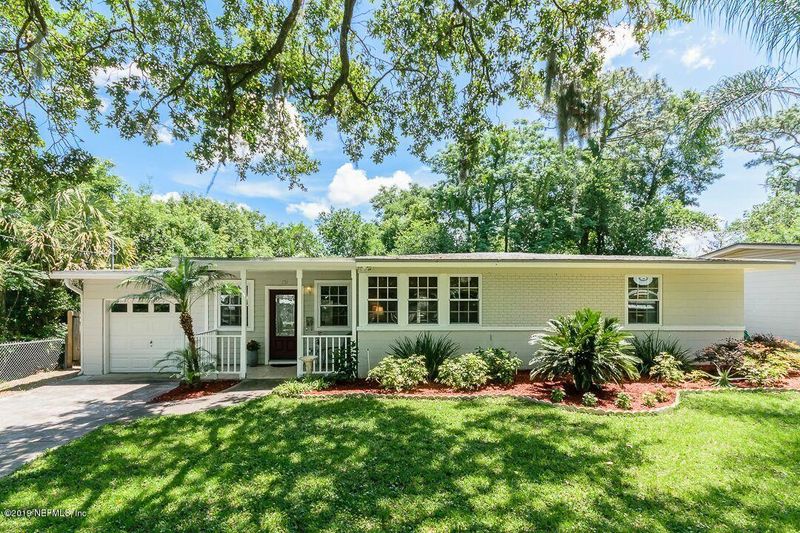 751 Leafy Ln, Jacksonville, FL 32216