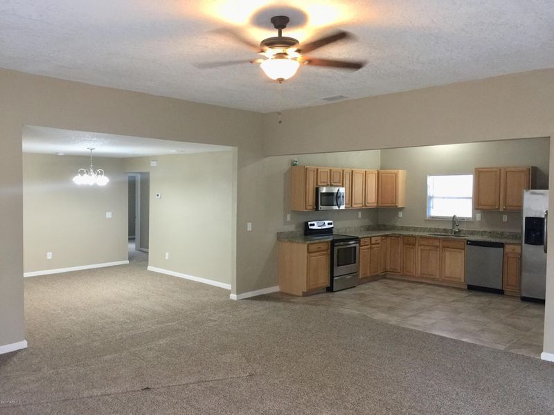75123 Clyde Higginbotham Rd, Yulee, FL 32097