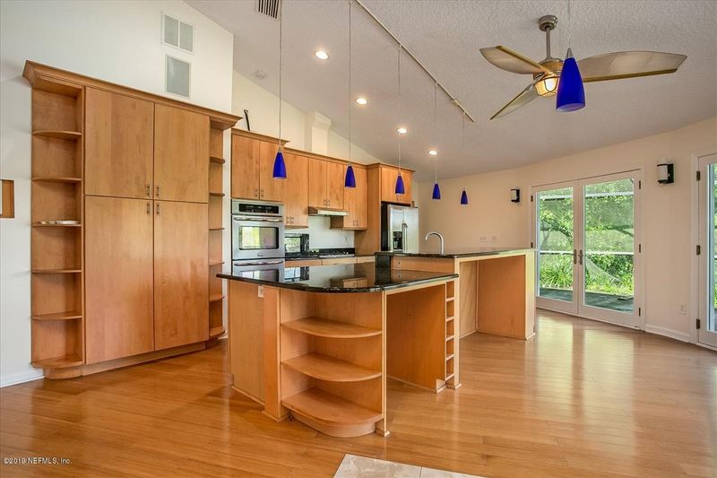 7514 Ortega Bluff Pw, Jacksonville, FL 32244