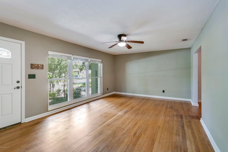 7517 Francisco Rd, Jacksonville, FL 32217
