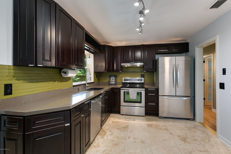 7517 Francisco Rd, Jacksonville, FL 32217