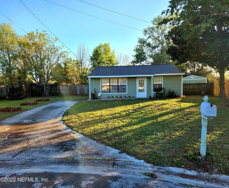 7523 Collins Ct, Jacksonville, FL 32244