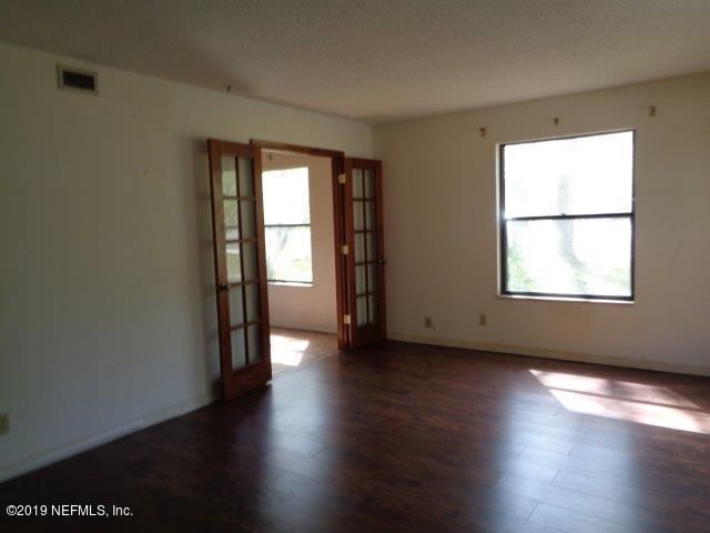7527 Mossy Rock Cir, Jacksonville, FL 32244