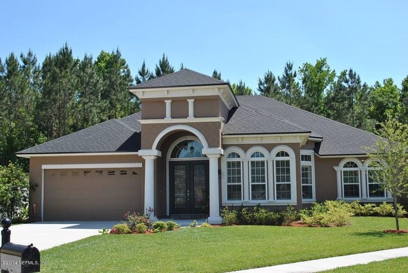 753 W Kings College Dr, St Johns, FL 32259