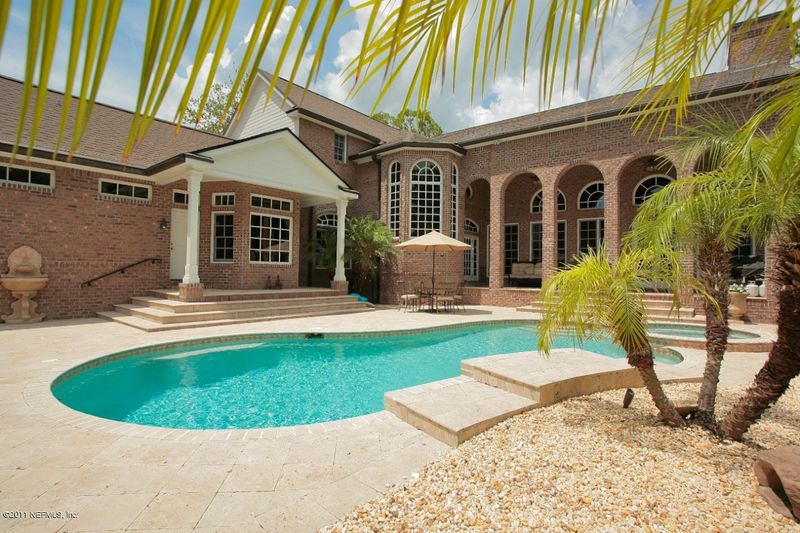 7533 Hollyridge Rd, Jacksonville, FL 32256