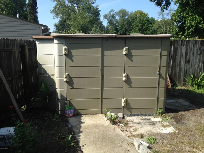 7544 Collins Ct, Jacksonville, FL 32244