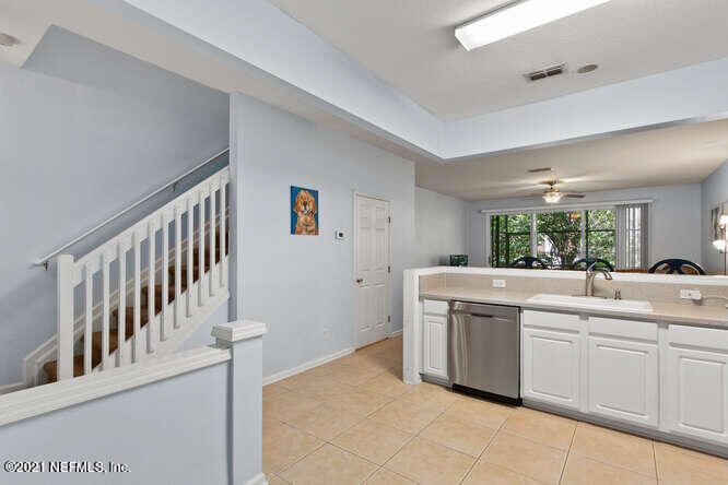7544 Scarlet Ibis Ln, Jacksonville, FL 32256