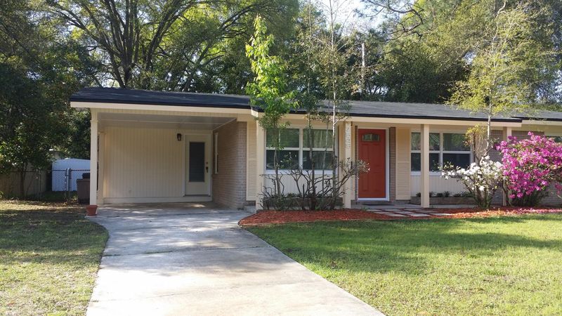 7548 Tacony Dr, Jacksonville, FL 32277