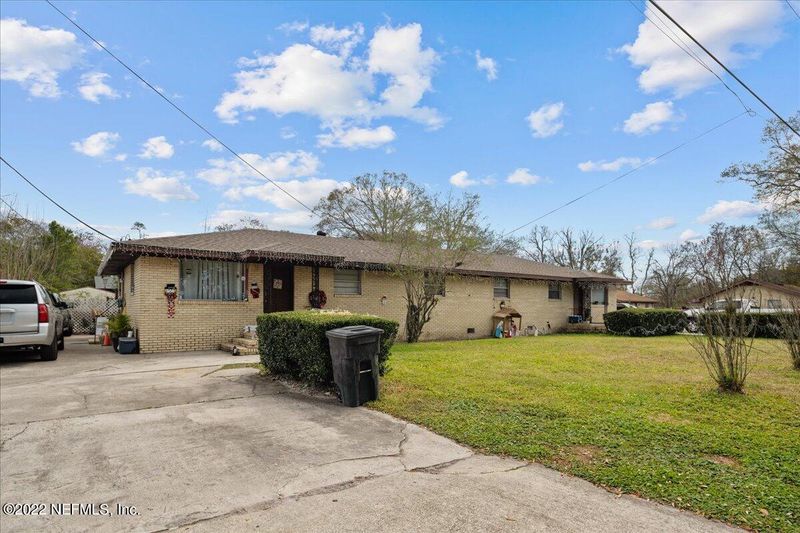 755 Ernona St, Jacksonville, FL 32205