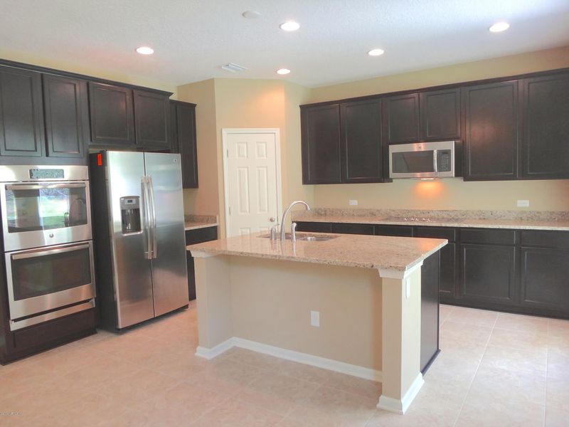 755 Glendale Ln, Orange Park, FL 32065