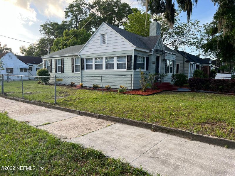 7551 N Pearl St, Jacksonville, FL 32208