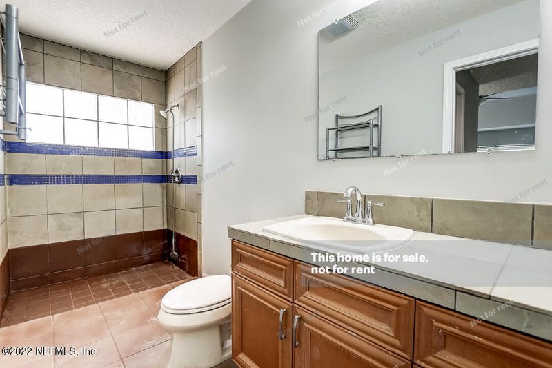 7553 Mowry St, Jacksonville, FL 32256