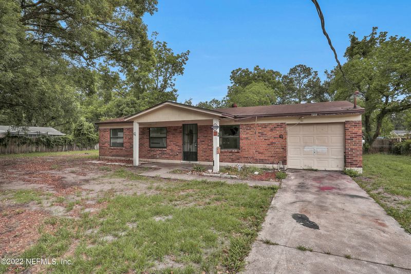 7559 Canaveral Rd, Jacksonville, FL 32210