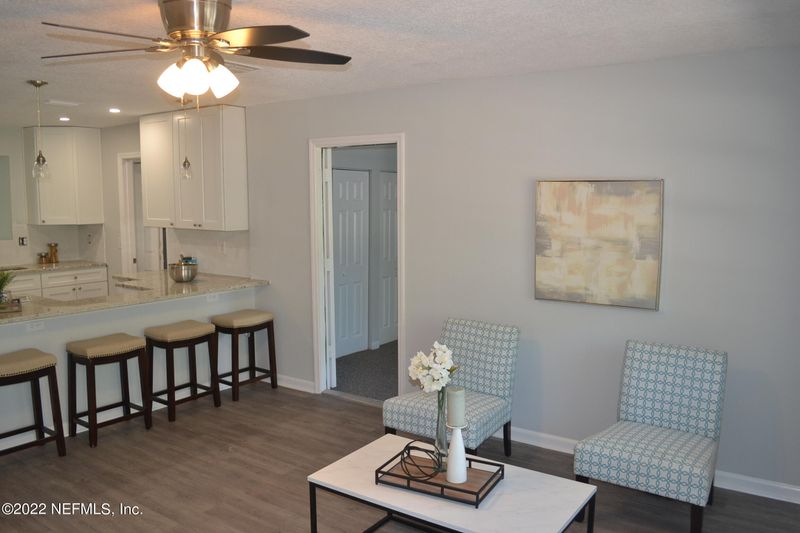 7572 Wendell Dr, Jacksonville, FL 32210