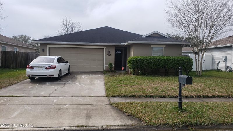 7574 Mishkie Dr, Jacksonville, FL 32244