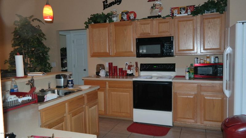 7575 Cliff Cottage Ct, Jacksonville, FL 32244