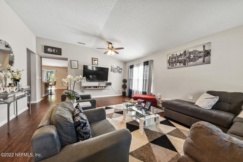 7604 Fanning Dr, Jacksonville, FL 32244