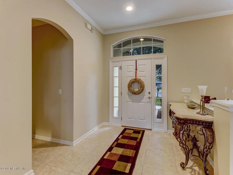 7606 Crosstree Ln, Jacksonville, FL 32256