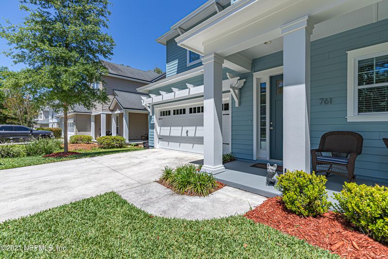 761 Paradise Ln, Atlantic Beach, FL 32233