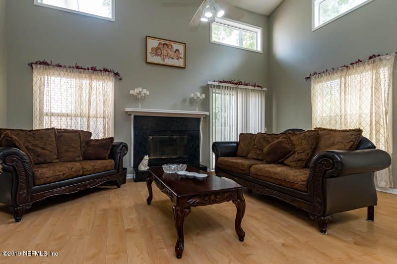 7619 Hovering Mist Way, Jacksonville, FL 32277