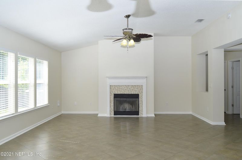 76321 Deerwood Dr, Yulee, FL 32097