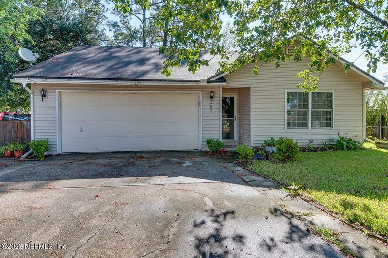 7641 Shindler Dr, Jacksonville, FL 32222