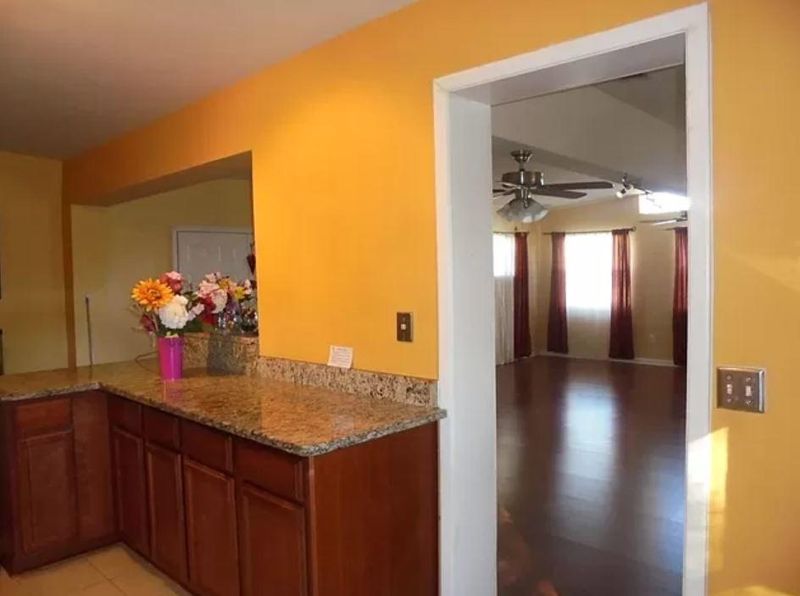7658 Elvia Dr, Jacksonville, FL 32211