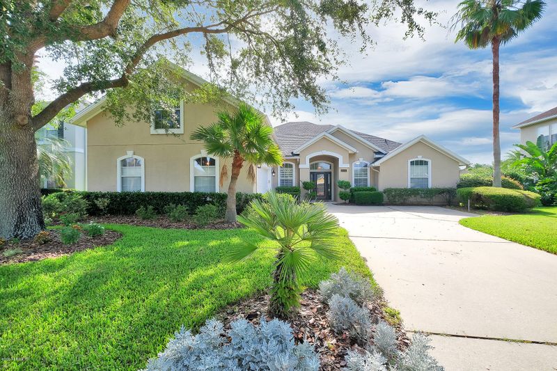 7675 Saw Timber Ln, Jacksonville, FL 32256