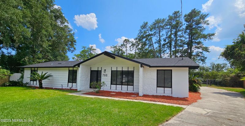 768 Winfred Dr N, Orange Park, FL 32073